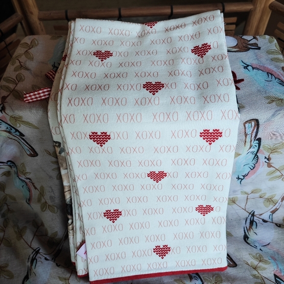 ISAAC MIZRAHI Set of 2 Pug Pomeranian Puppies Wearing Glasses Kitchen Towels NWT - Picture 5 of 10